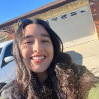 Sitter Profile Image: Denise M.