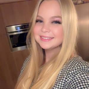 Sitter Profile Image: Luna v.