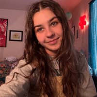 Sitter Profile Image: Carlie A.