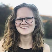 Sitter Profile Image: Elle T.