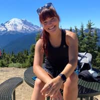 Sitter Profile Image: Gina S.