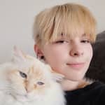 Sitter Profile Image: Léo M.