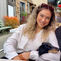 Sitter Profile Image: Johana R.