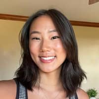 Sitter Profile Image: Elyn L.