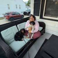 Sitter Profile Image: Emily H.