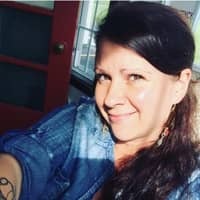 Sitter Profile Image: Angela W.