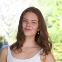 Sitter Profile Image: Olivia J.