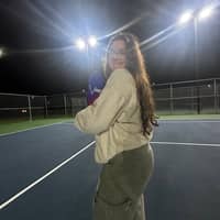 Sitter Profile Image: Rhianna F.