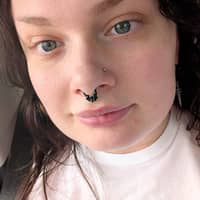 Sitter Profile Image: Arin L.