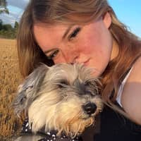 Sitter Profile Image: Lily A.