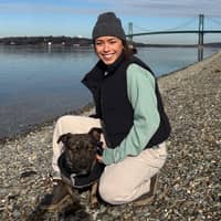 Sitter Profile Image: Julia C.