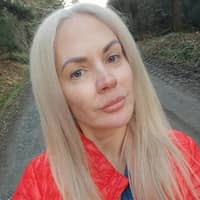 Sitter Profile Image: Rhian M.