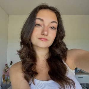 Sitter Profile Image: Auriane B.