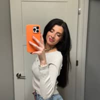 Sitter Profile Image: Sydney B.