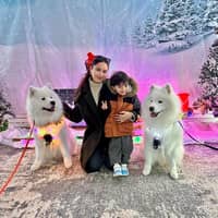 Sitter Profile Image: Saskia V.