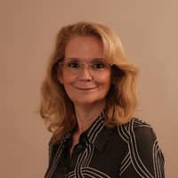 Sitter Profile Image: Deborah L.