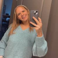 Sitter Profile Image: Hannah L.