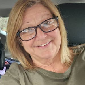 Sitter Profile Image: TAMMY K.