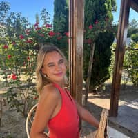 Sitter Profile Image: Milia M.