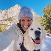 Sitter Profile Image: Erin V.