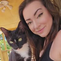 Sitter Profile Image: Sara K.