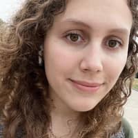 Sitter Profile Image: Sienna H.