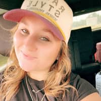 Sitter Profile Image: kaitlyn b.