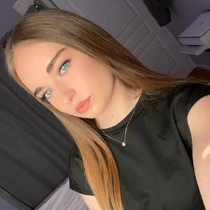 Sitter Profile Image: floryne b.