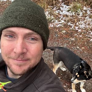 Sitter Profile Image: Daniel J.