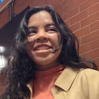 Sitter Profile Image: Supapon C.