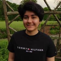 Sitter Profile Image: Ari L.