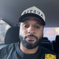 Sitter Profile Image: Justin W.