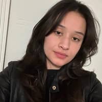 Sitter Profile Image: Angela C.