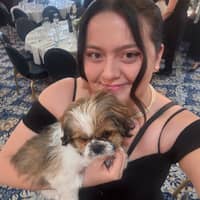 Sitter Profile Image: Taya F.