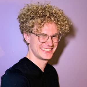 Sitter Profile Image: Oliver J.