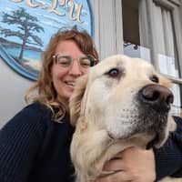 Sitter Profile Image: Célia C.