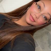 Sitter Profile Image: Rianna S.