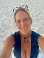 Sitter Profile Image: Ashley W.