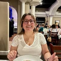 Sitter Profile Image: Jaquelin H.