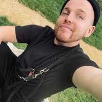 Sitter Profile Image: Charlie W.