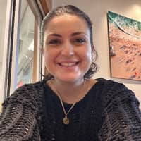 Sitter Profile Image: Raya H.