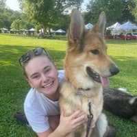 Sitter Profile Image: Elle O.