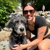 Sitter Profile Image: Mia W.