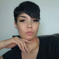 Sitter Profile Image: Christina L.