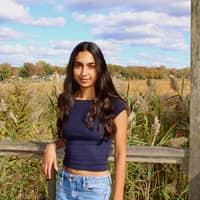 Sitter Profile Image: Elley P.