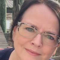 Sitter Profile Image: Julie F.