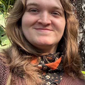 Sitter Profile Image: Maysie C.