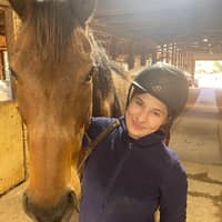 Sitter Profile Image: Madeline K.