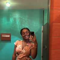 Sitter Profile Image: madison b.