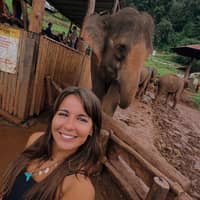 Sitter Profile Image: Lauren M.